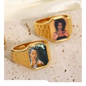 Gold Women's Ring with Artistic Design